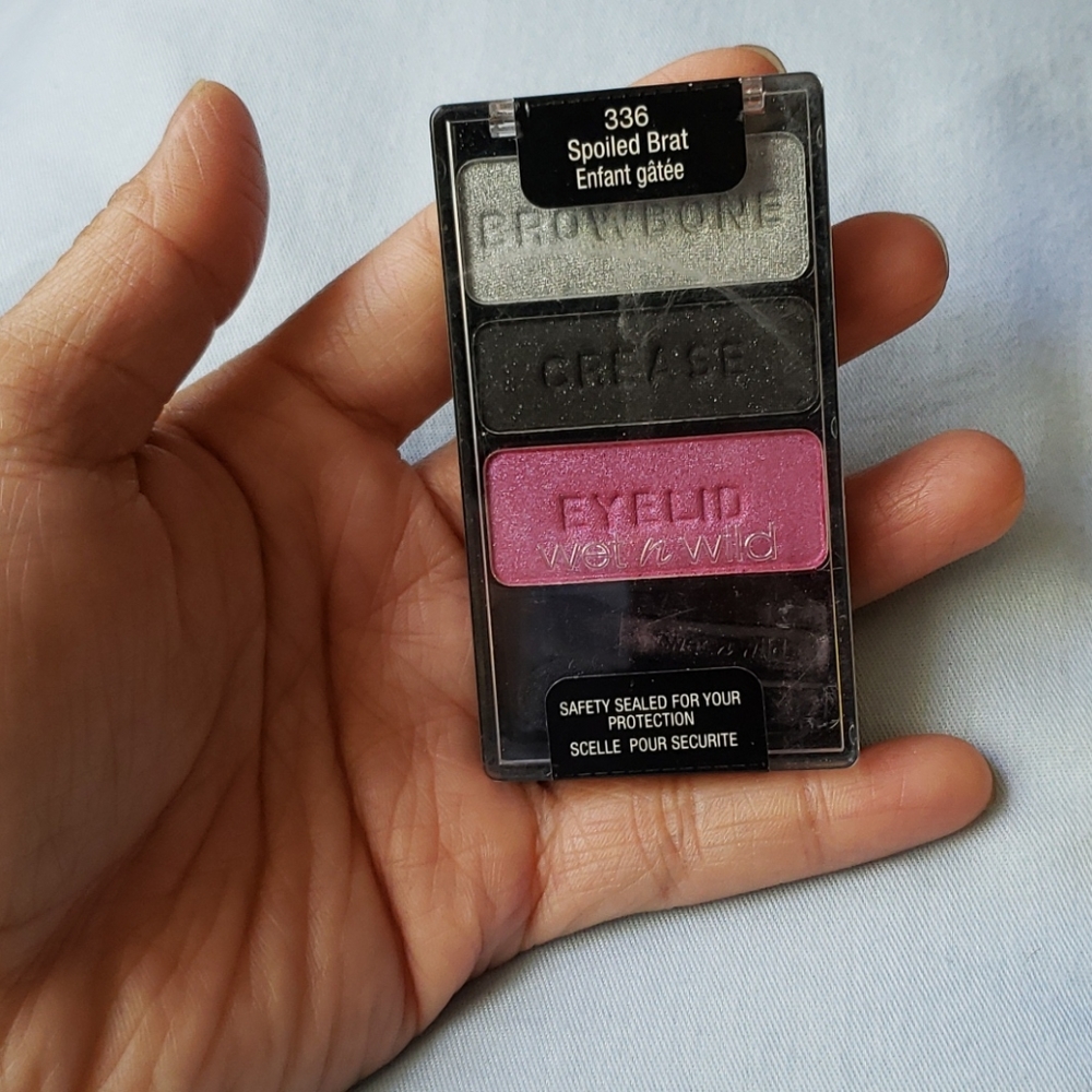 Make up bundle - Picture 2 of 4